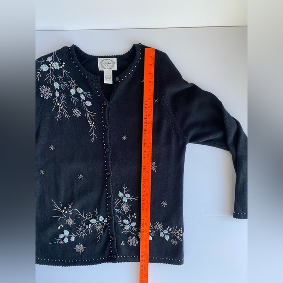 Stitches in Time Sweater Medium Black Embroidered Embellished Floral Cardigan - Picture 10 of 15